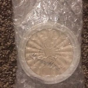 Ofra Madison Miller moon dance highlighter new